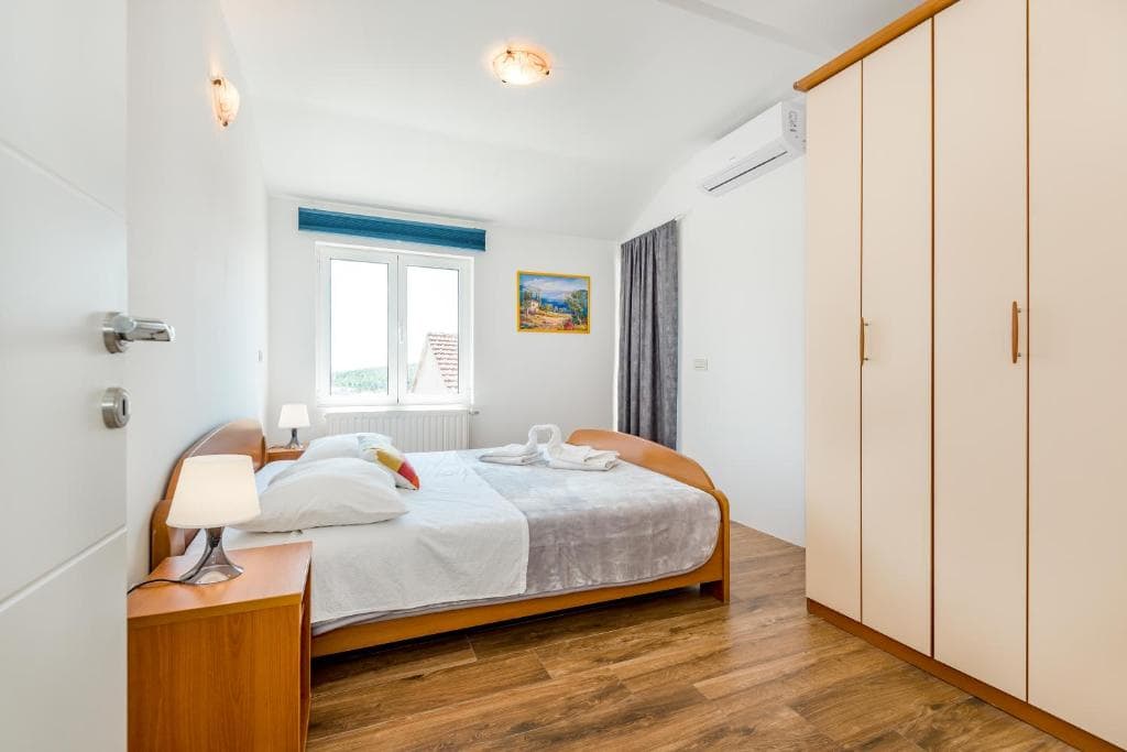 Apartment Ivana - Sibenik, Dalmatia