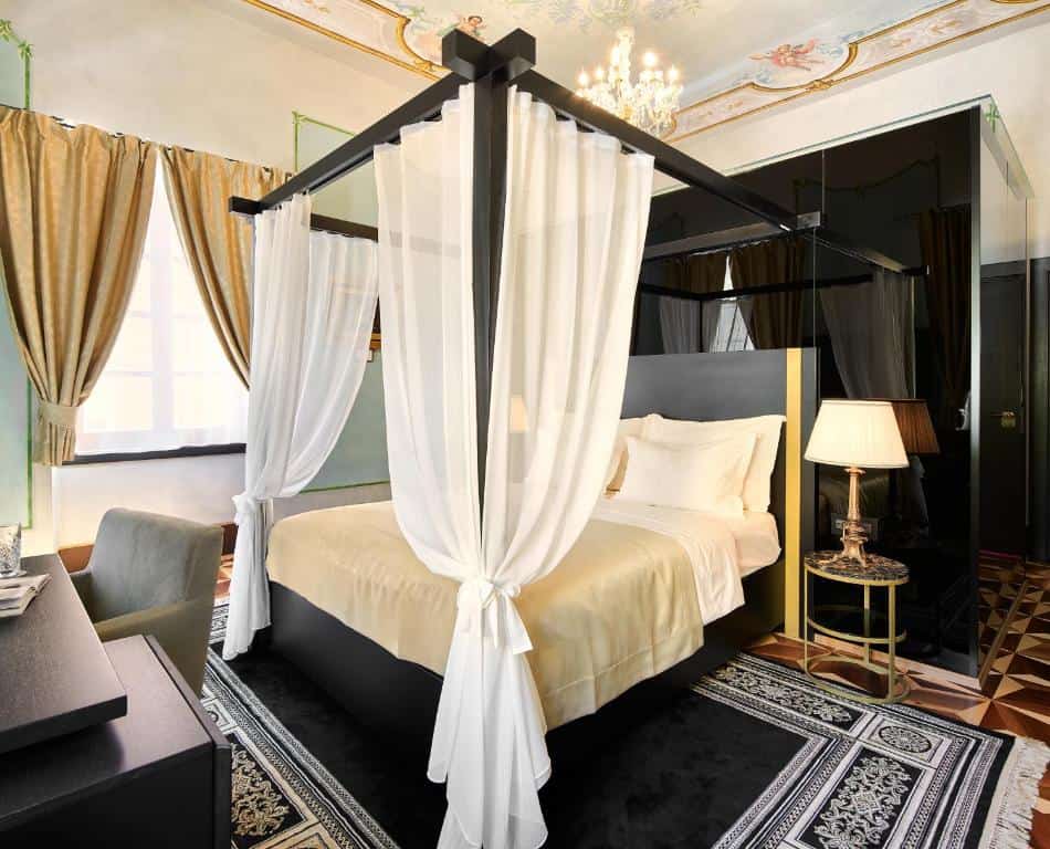 King Kresimir Heritage Hotel - Sibenik, Dalmatia