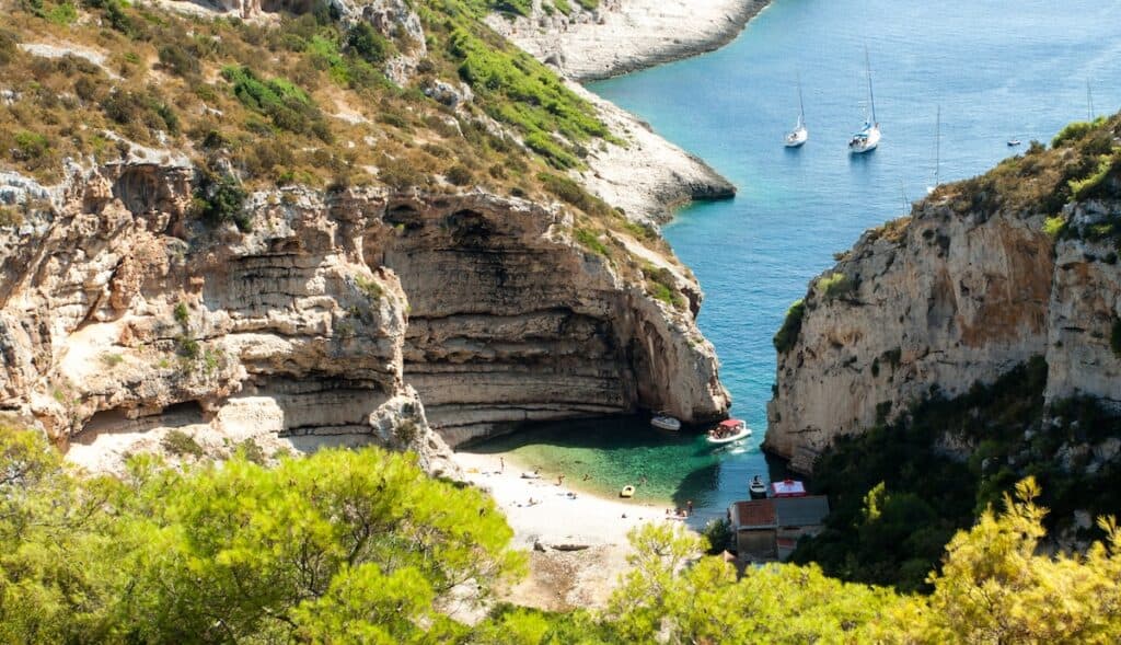 stiniva bay vis - Hvar, Dalmatia, Islands